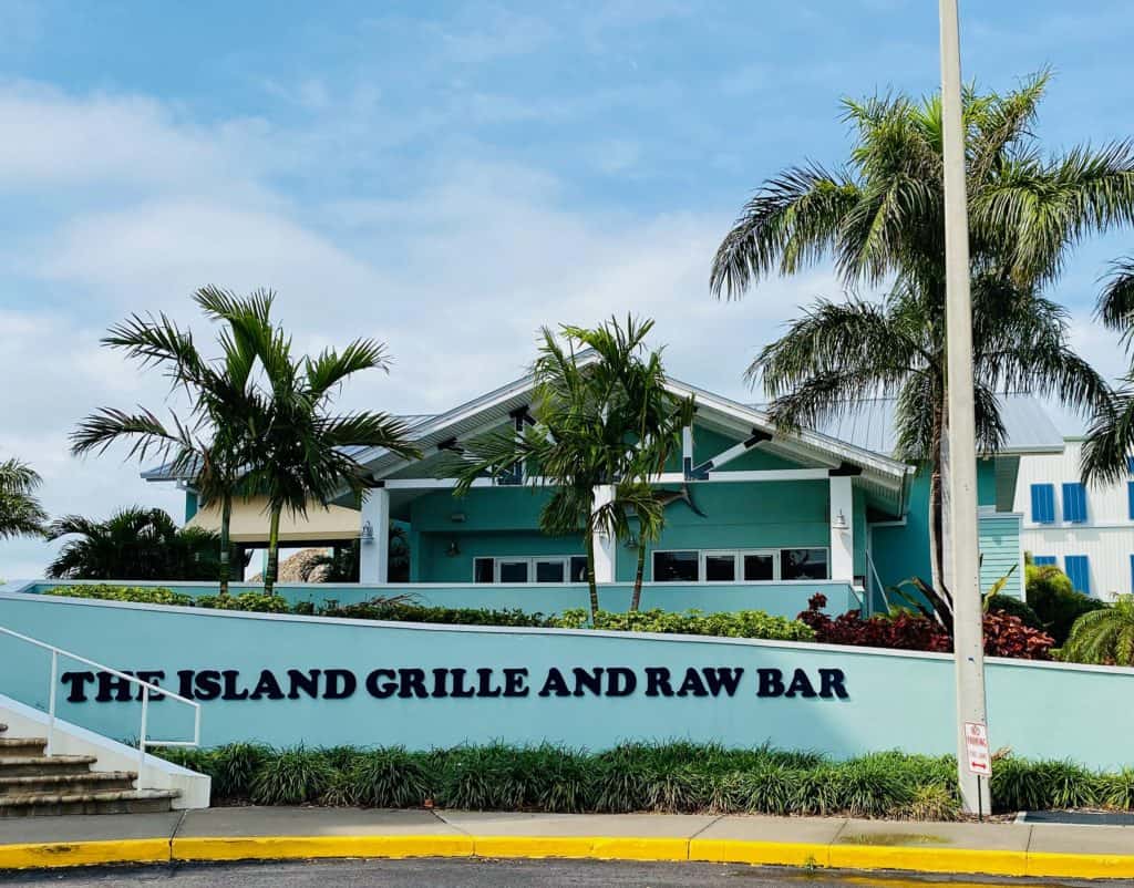 Island Grille Tierra Verde - Tampa Bay Restaurants with Boat Docks