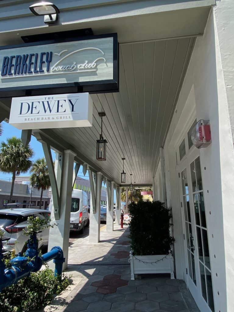 The Dewey best pass a grille restaurants