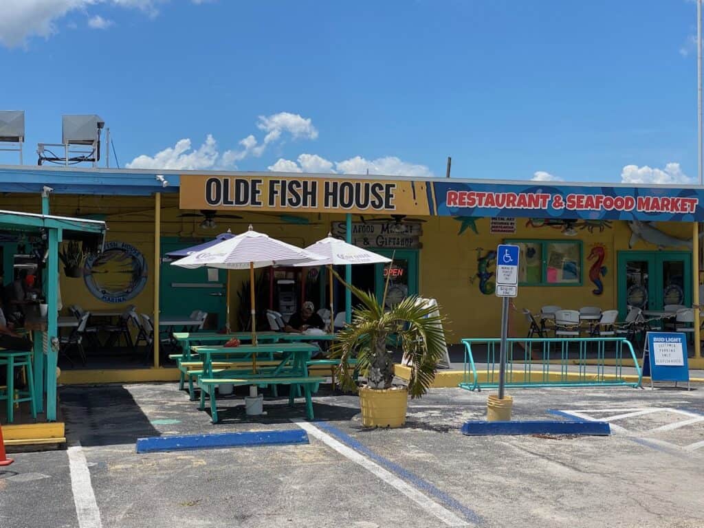 Olde Fish House Marina front outdoor seating