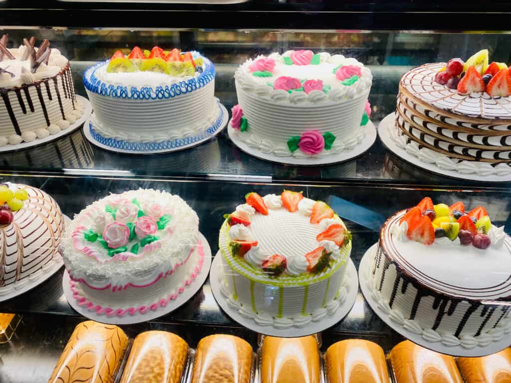 MD Oriental Market cakes, cookies, and bakery selections are delicious. Ask to learn more about cookies and other delicious options that they can customize.