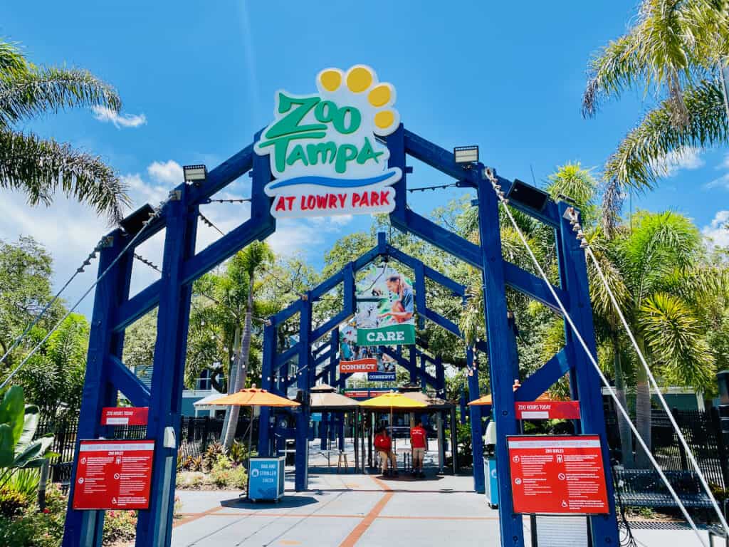 Entrance at Zoo Tampa at Lawry Park 