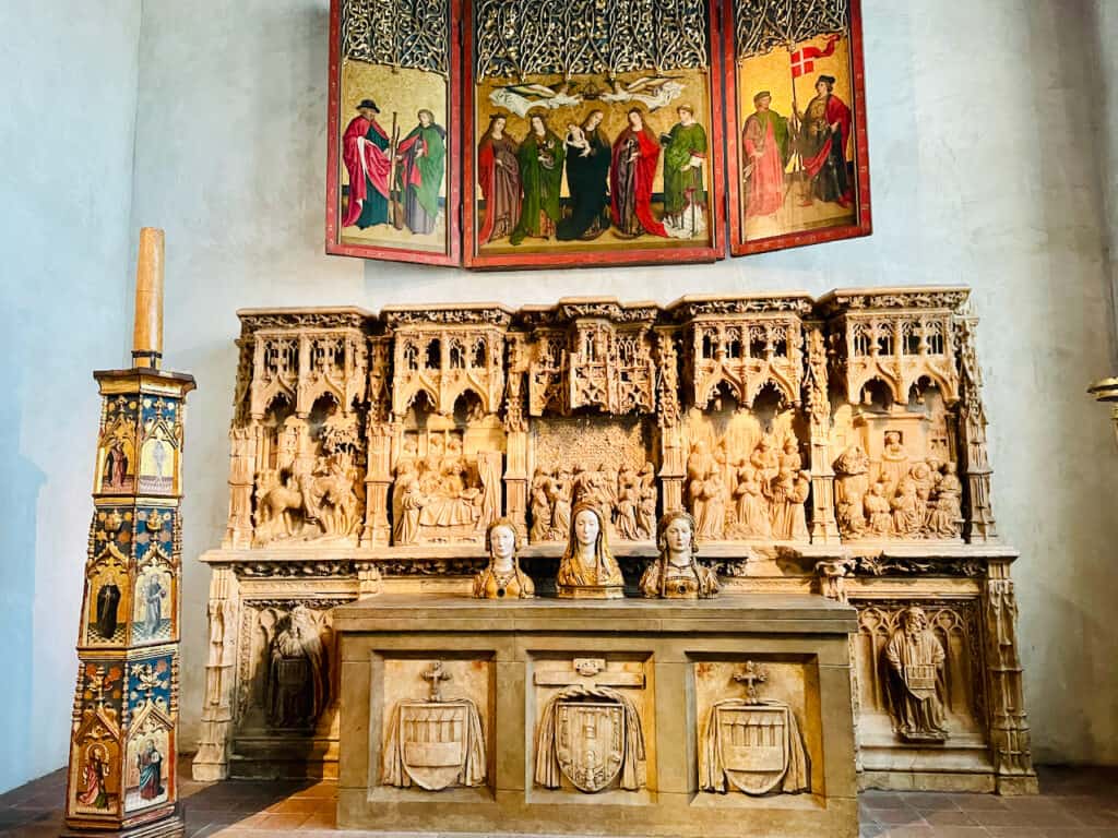The Met Cloisters Museum. Altarpiec