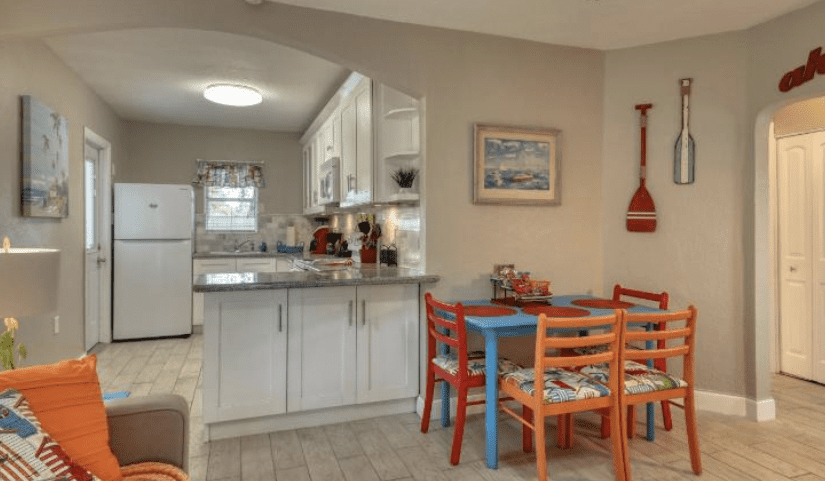 BeachTrail Lodging, one of the highest rated hotels in indian rocks beach and vacation rentals with kichen