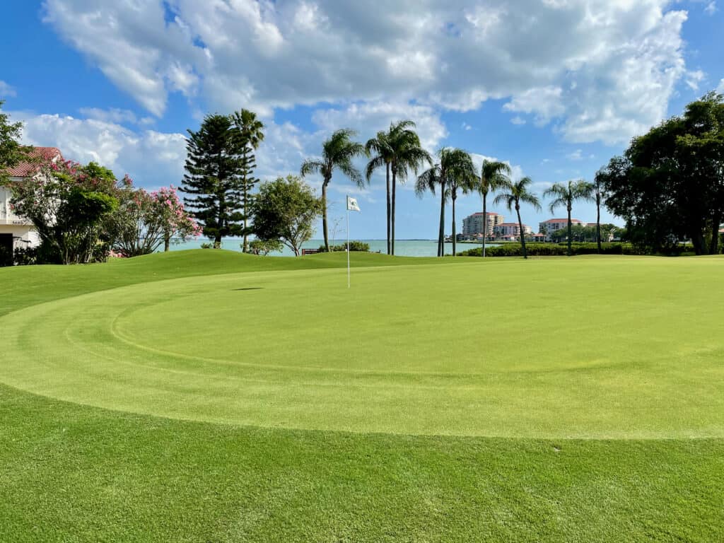 Isla Del Sol Yacht & Country Club in St Petersburg