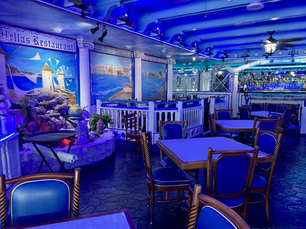 Hella's Restaurant photo