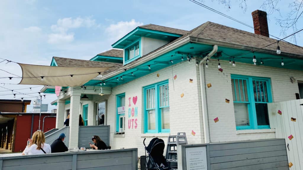 12 South Nashville Restaurant, Five Daughters Bakery. Showing the outdoor seating.