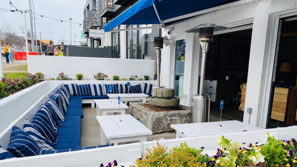 Bartaco 12 South Nashville showing the outddor seating